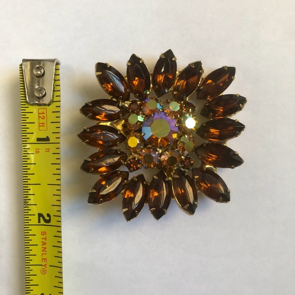 Vintage Brooch - Picture 2 of 4